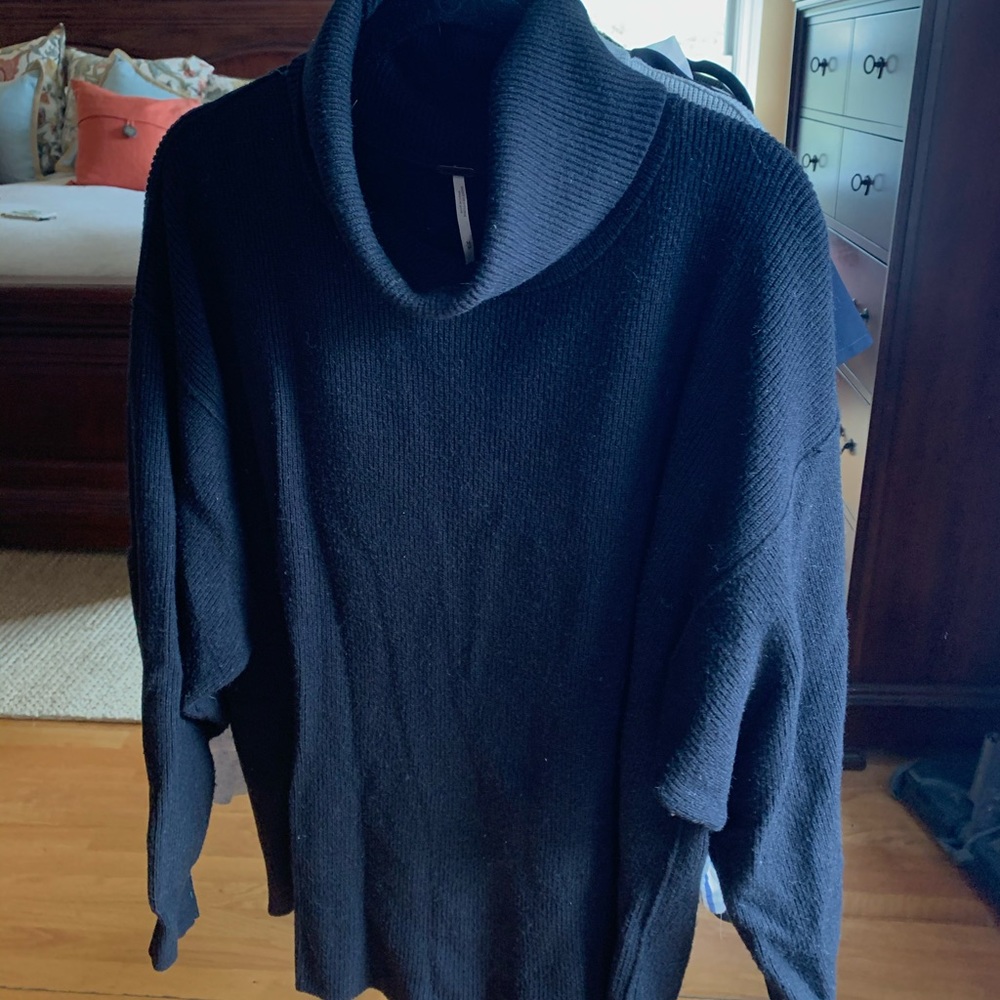 Free People black turtleneck sweater